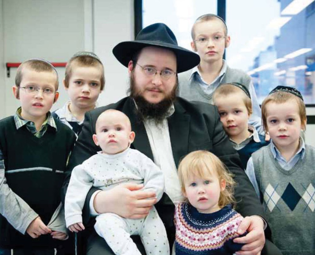 In de rij bij Vreemdelingenzaken